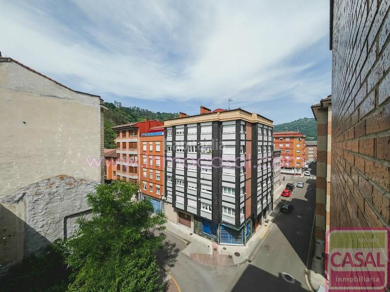 Foto cd7e32cc-bed9-4416-a66c-d54490ece207. Appartamento con riscaldamento in La Felguera Langreo