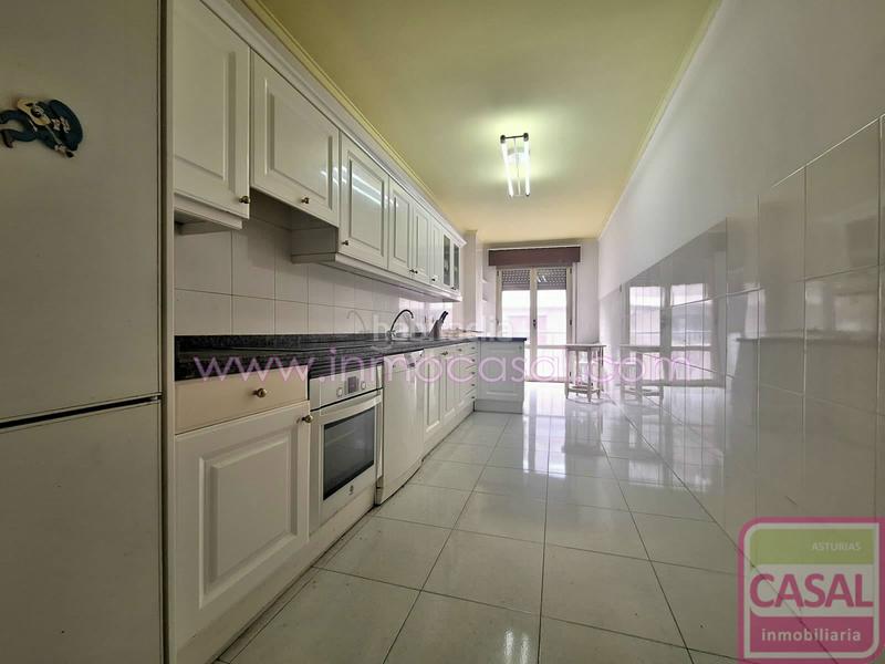 Pis a La Villa - Bazuelo. Se vende piso en calle ramón y cajal, centro de mieres. se distr
