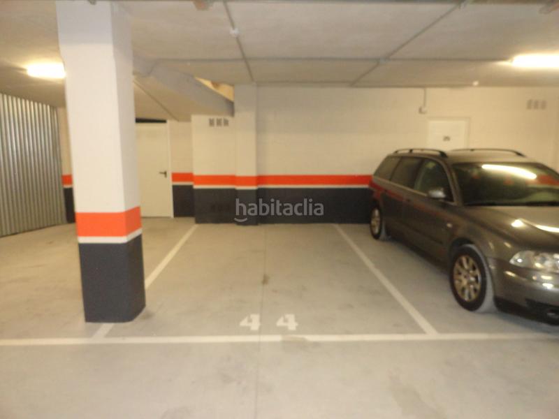 Foto c1b26ba6-aa92-4999-93b8-ce5cf4a30650. Autoparkplatz in Centro Gijón