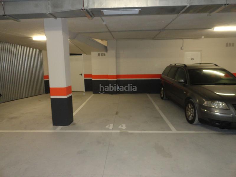 Foto ccbe7753-5fca-47eb-8584-f11e1f5a0111. Autoparkplatz in Centro Gijón