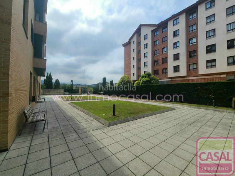 Foto 05533999-b573-4de8-838f-6d983b04d2c1. Pis amb calefacció aparcament a Viesques Gijón