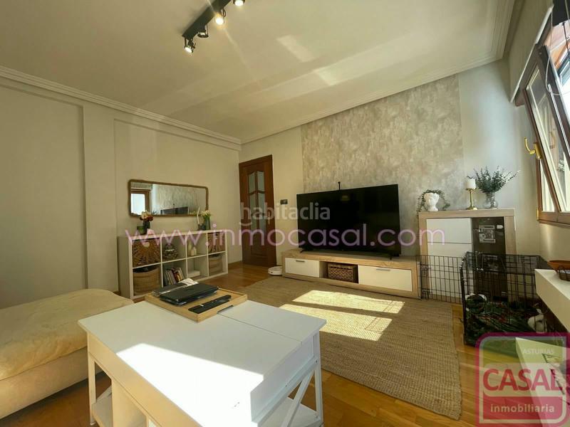 Foto 69874456-3d78-40c4-8b38-5d4b1ebbd325. Piso  en 5 planta sin acensor,amueblado con dos dormitorios, salon comedor, cocina y baño. trastero en la planta baja. en Mieres