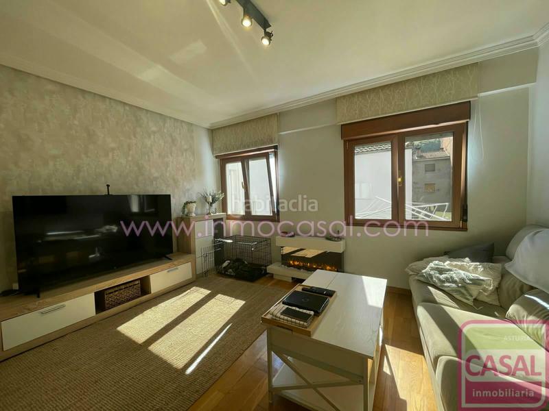 Foto 7c1e04d9-b6b8-4278-a6c2-e9d5ff585324. Piso  en 5 planta sin acensor,amueblado con dos dormitorios, salon comedor, cocina y baño. trastero en la planta baja. en Mieres