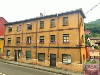 Édifice à Zona Rural. Se vende edificio en peñule. distribuido en dos bajos a pie de c