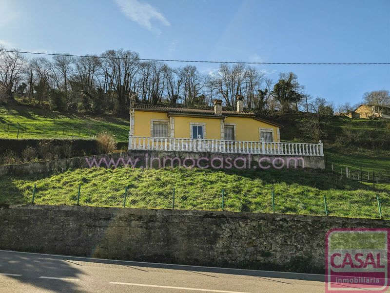 Foto 29859245-92c9-413d-8939-ba617f18c0a6. Casa amb calefacció a Aller