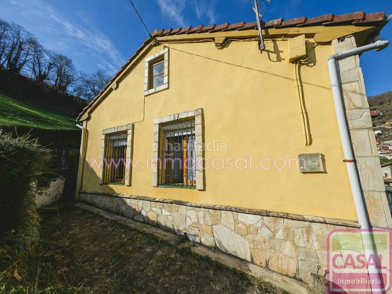 Foto 755c5bd8-a38a-450a-a124-b750d52682c2. Casa amb calefacció a Aller