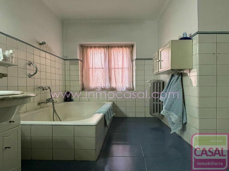 Foto d4f94b53-8c80-4a94-871d-136228682185. Appartamento con riscaldamento in La Felguera Langreo
