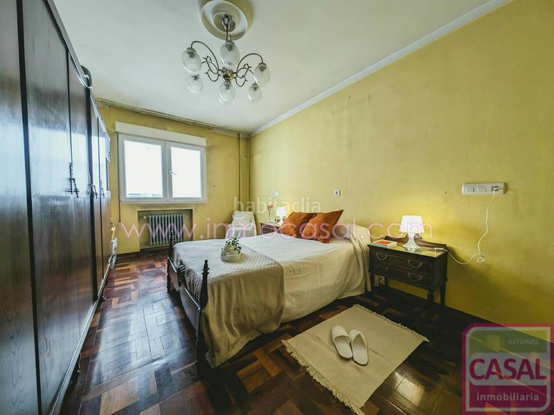 Foto 09059de9-39ba-4723-8995-353ed0967caa. Piso se vende piso cocina, cuarto de colada, salóncomedor, tres habitaciones dobles y dos baños. en Laviana