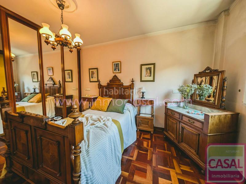 Foto 172f6262-315d-4dbd-88f3-ac0bf5a2a3f1. Piso se vende piso cocina, cuarto de colada, salóncomedor, tres habitaciones dobles y dos baños. en Laviana