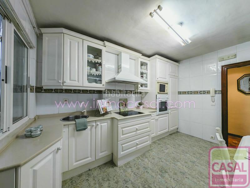 Foto 4388e715-84f3-4a9d-9f60-ef34bb7f3f44. Piso se vende piso cocina, cuarto de colada, salóncomedor, tres habitaciones dobles y dos baños. en Laviana