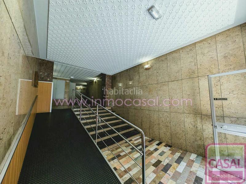 Foto d9d78be9-eb29-41af-a618-944f5695cd38. Piso se vende piso cocina, cuarto de colada, salóncomedor, tres habitaciones dobles y dos baños. en Laviana
