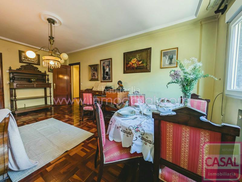 Foto e3c89d11-13c5-4344-a426-e0120036397e. Piso se vende piso cocina, cuarto de colada, salóncomedor, tres habitaciones dobles y dos baños. en Laviana