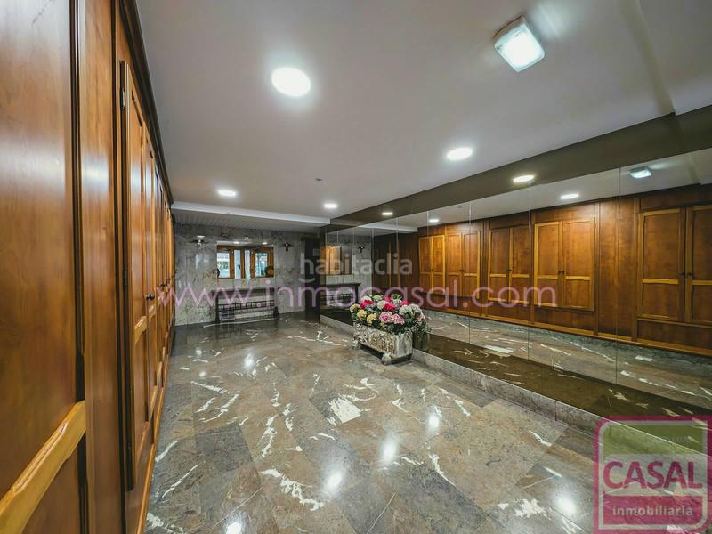 Foto aece6398-de9e-4101-930b-eb7d7081cee3. Piso casal inmobiliaria presenta en exclusiva esta atractiva propiedad situada en el centro , en la prestigiosa crío san pedro en Oviedo