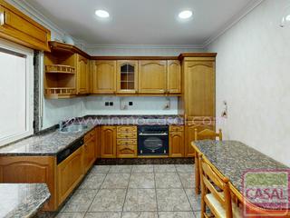 Pis  Calle manuel llaneza. En venta piso, cuatro dormitorios, salon, cocina , baño y aseo.t