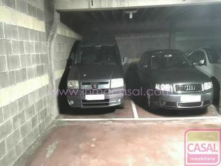 Rent Car parking in Piedras Blancas. Se alquila plaza de garaje en los meses de septiembre a junio. z