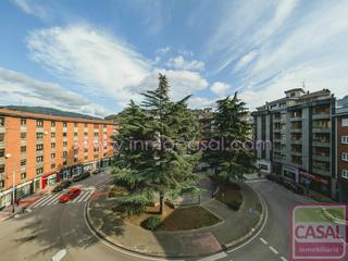 Flat in San Pedro - Siana. Se vende piso muy luminoso en pleno centro de mieres, plaza sant