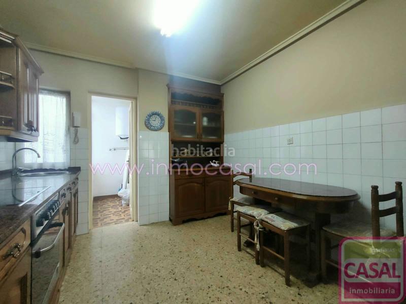 Foto 9f4bfe90-9d0f-4e04-9487-0c73b4a6aa33. Etagenwohnung mit heizung in Centro Avilés