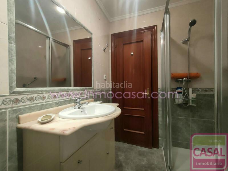 Foto a6465e54-eb85-42c5-93c9-bb5fd296cf97. Etagenwohnung mit heizung in Centro Avilés