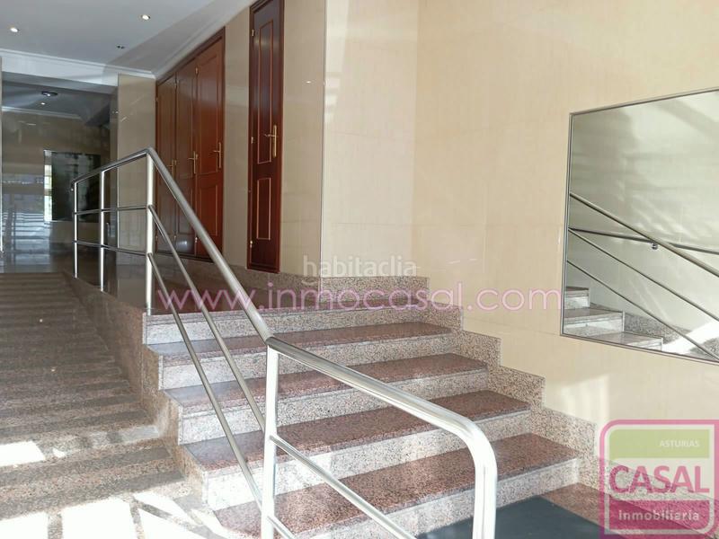 Foto b38fe754-857e-48c5-8918-a6c310e0b44b. Etagenwohnung mit heizung in Centro Avilés