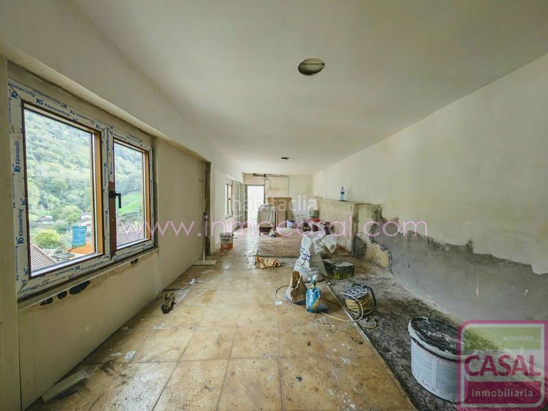 Foto 500019ef-350f-41bb-9d30-da988615e4f0. Casa amb calefacció a Sama Langreo