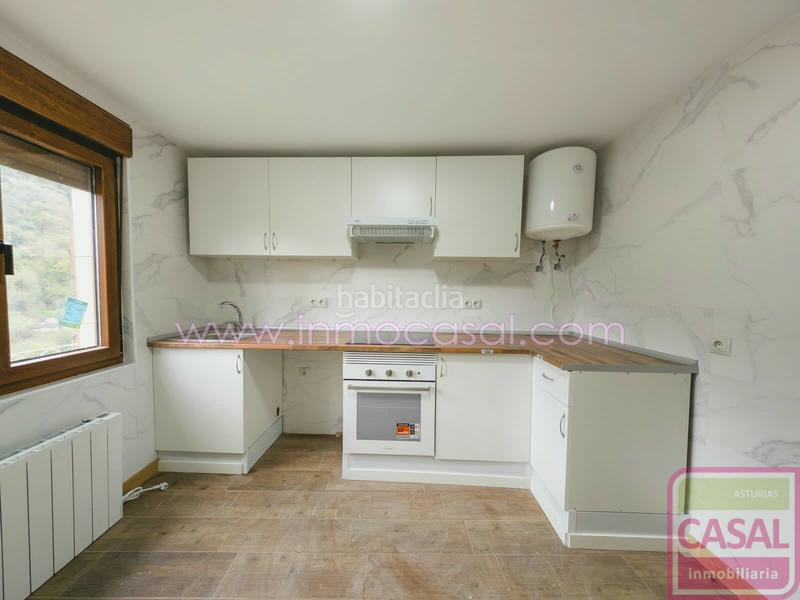 Foto 58a00182-2ba5-4447-a39c-5c69ac97adbe. Casa amb calefacció a Sama Langreo