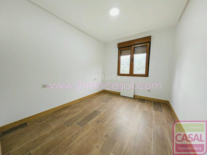 Foto 8108d48f-848b-45a3-8b36-a078f8d7fbed. Casa amb calefacció a Sama Langreo