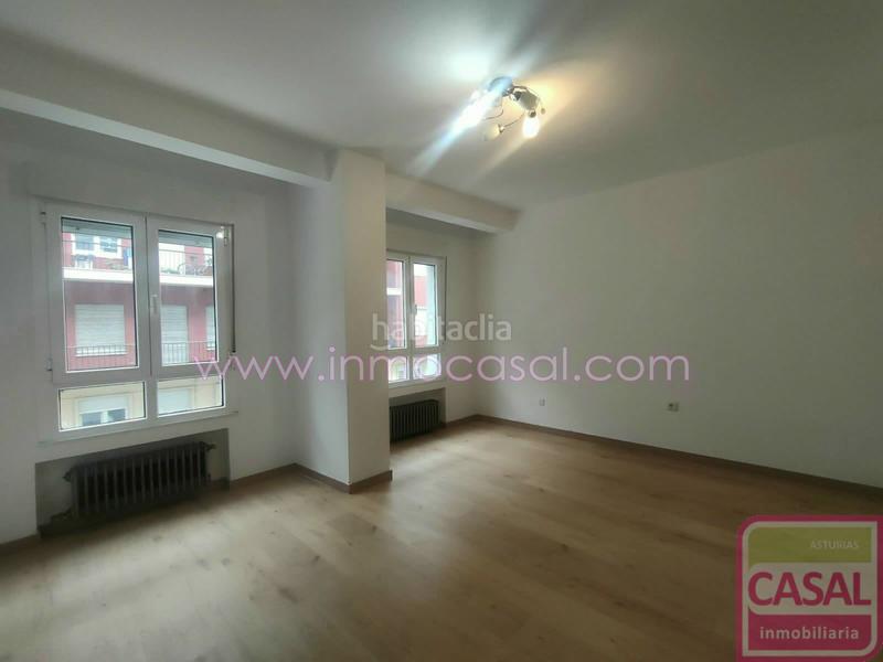 Foto 41970595-1c5c-450d-8df0-2a397cfeb514. Etagenwohnung mit heizung in Centro Avilés