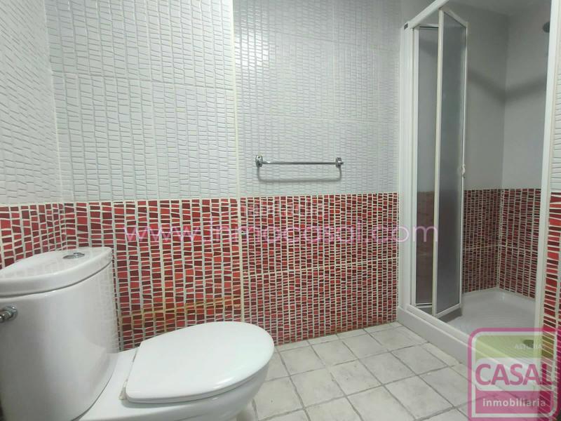 Foto 98cea1f4-e3ad-4374-b801-aa9892a21fb8. Etagenwohnung mit heizung in Centro Avilés