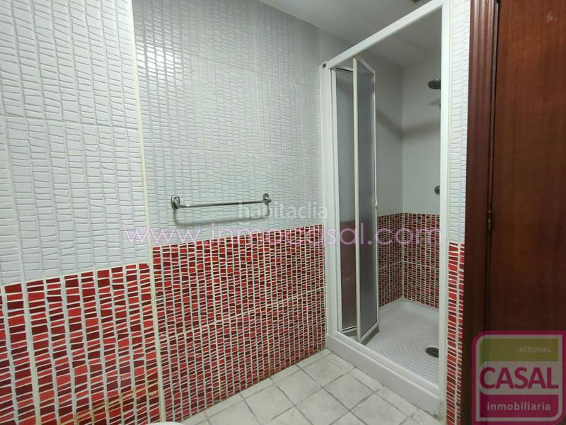 Foto b8894f03-ad4b-4e55-906d-c2175fc8bf04. Etagenwohnung mit heizung in Centro Avilés