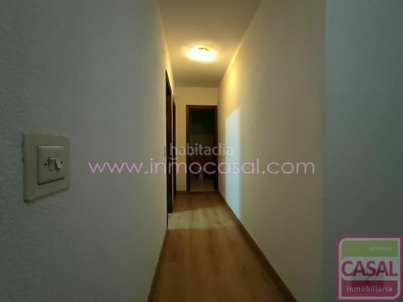 Foto c226b133-89ff-41f2-8cb5-ad1956b0ce19. Etagenwohnung mit heizung in Centro Avilés