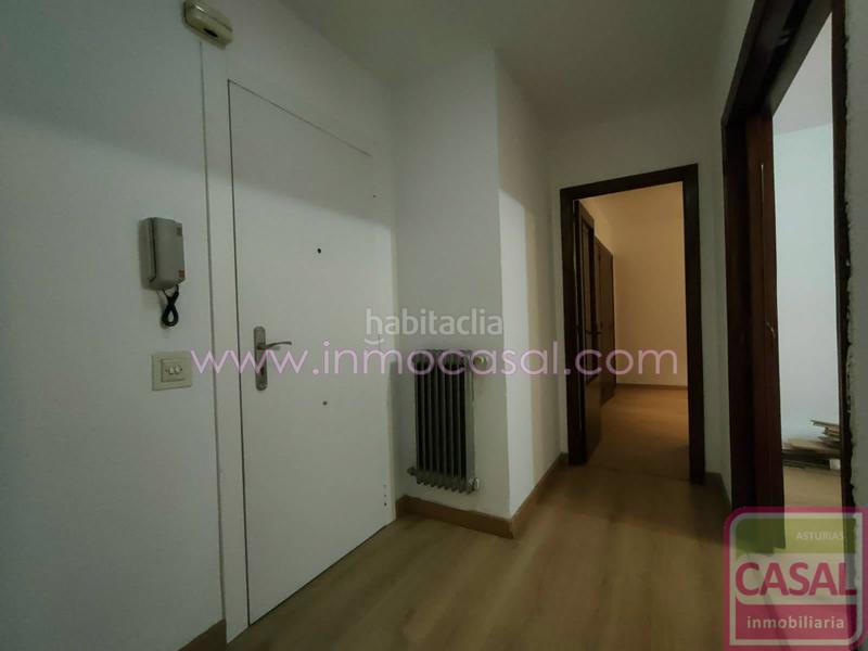 Foto cc7888e1-6045-4319-abbb-465d7fa6e4f7. Etagenwohnung mit heizung in Centro Avilés