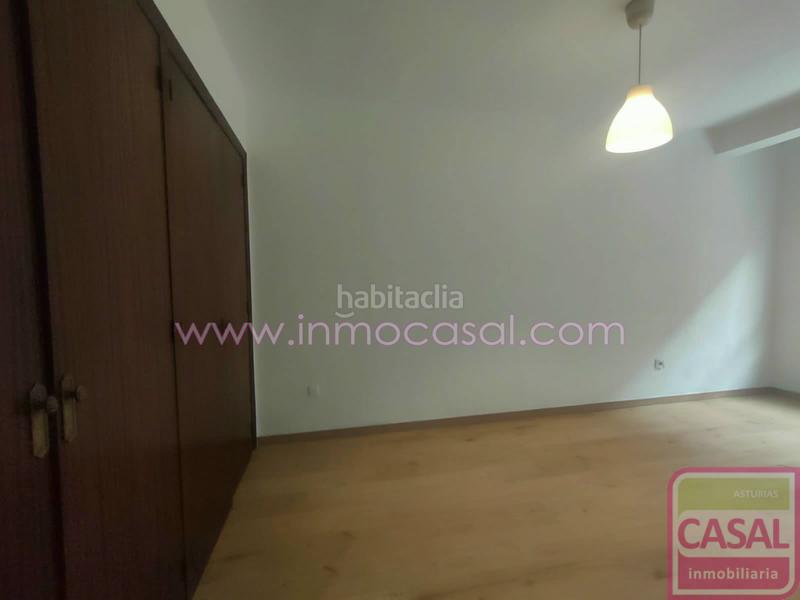 Foto e9d6d460-9aaa-4049-832f-762eb975a3d8. Etagenwohnung mit heizung in Centro Avilés