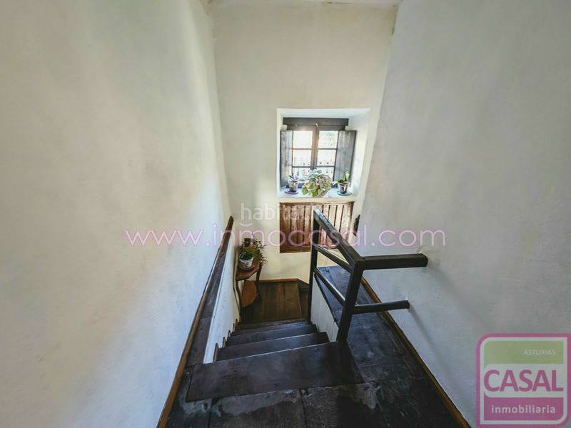 Foto 050b68cd-3b64-4f93-84b6-1e6a24893b2f. Casa amb calefacció aparcament a Caso