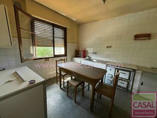 Maison à Carbayin-Lieres-Valdesoto. Se vende casa en laviana cocina, salita, dos dormitorios y baño.