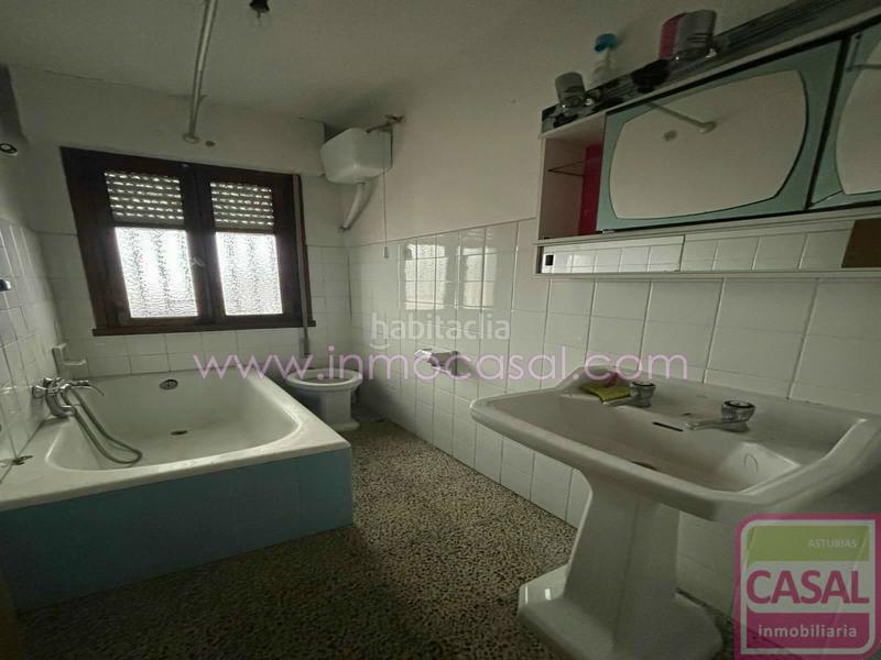 Foto ee1d3feb-2757-40df-b4c4-8f2615981d5d. Casa amb calefacció a Carbayin-Lieres-Valdesoto Siero