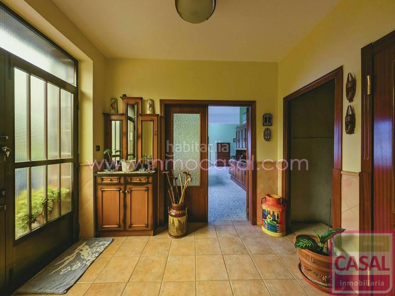 Foto b7013587-7ad8-4072-ac95-ebee6e2e42fd. Casa con riscaldamento parcheggio in Carbayin-Lieres-Valdesoto Siero