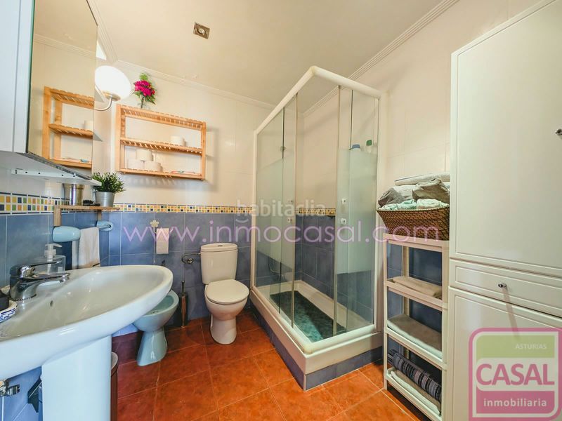 Foto 6e3d2bfb-fc28-4afb-ad80-e4b2e25b00fe. Casa amb calefacció a Aller