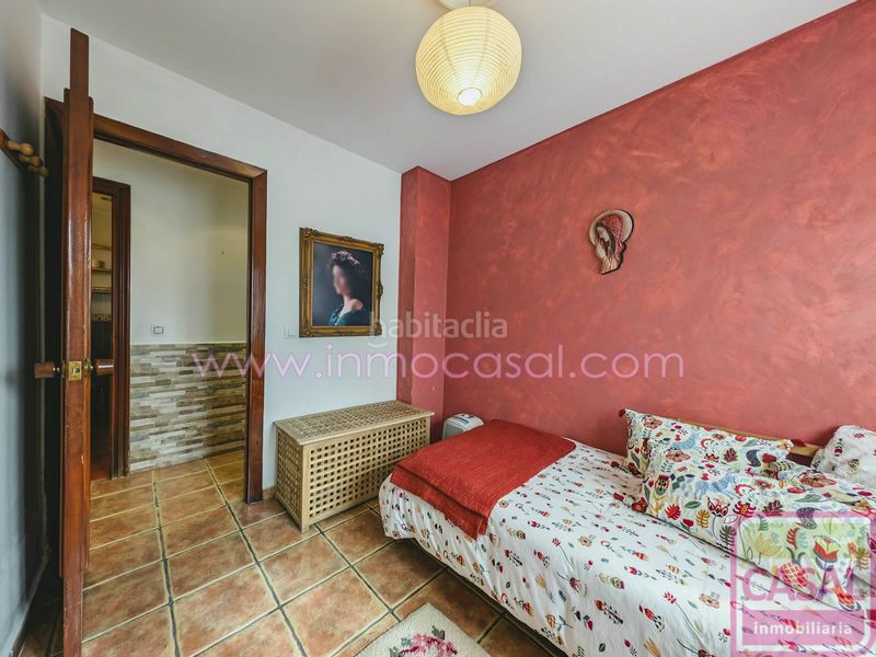 Foto bf3de5eb-af42-49e7-915f-587ba9635189. Casa amb calefacció a Aller