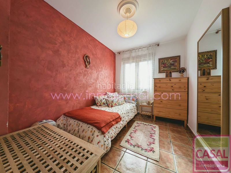 Foto d9568ac8-7700-48f6-8ed8-fa72e0e0abec. Casa amb calefacció a Aller