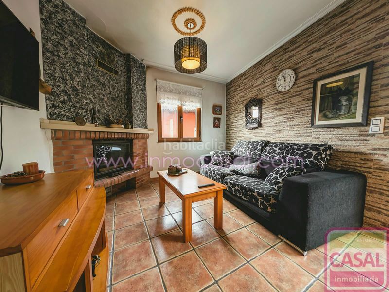 Foto da63b0f3-08f8-4ef2-9e97-139df9ba0977. Casa amb calefacció a Aller