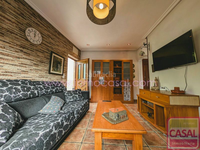 Foto f10d5080-f112-49d7-9298-d51b9ac48fbe. Casa amb calefacció a Aller