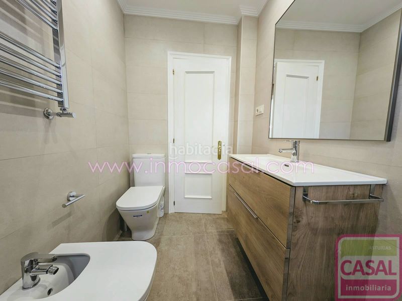 Foto 5088f3ba-7faf-46a3-8a7c-99c707d3ee8a. Casa amb calefacció aparcament a Carbayin-Lieres-Valdesoto Siero