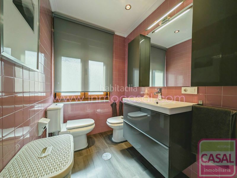 Foto b18fb350-febb-4843-bd3b-3920f26c18cb. Casa amb calefacció aparcament a Carbayin-Lieres-Valdesoto Siero