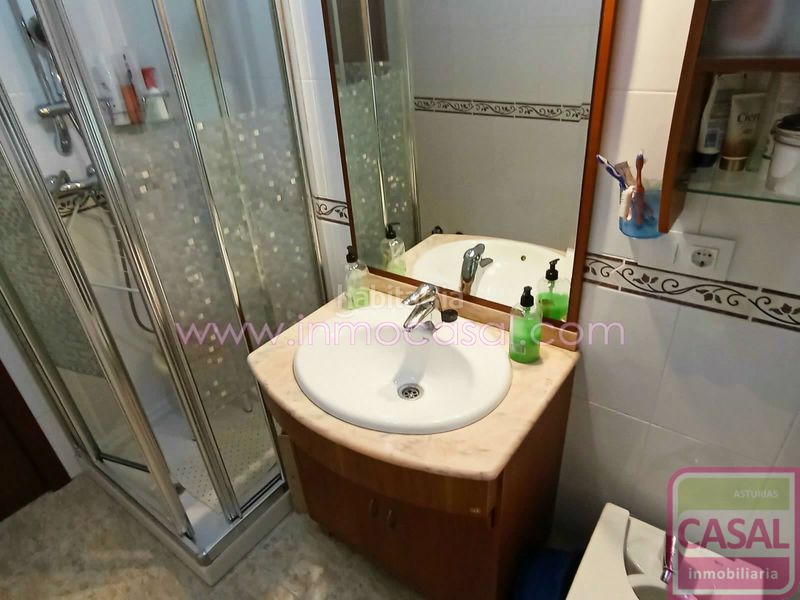 Foto 8bf174cb-8136-47be-ab98-89a6aa1891f9. Pis amb calefacció a El Carbayedo - El Quirinal Avilés