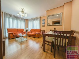 Pis  Calle cardenal ceferino. Piso en venta. cabañaquinta. un primero con ascensor, de dos hab