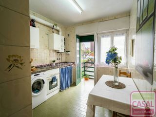 Piso  Suarez inclan. Se vende piso en aviles zona el quirinal. se distribuye en cocin