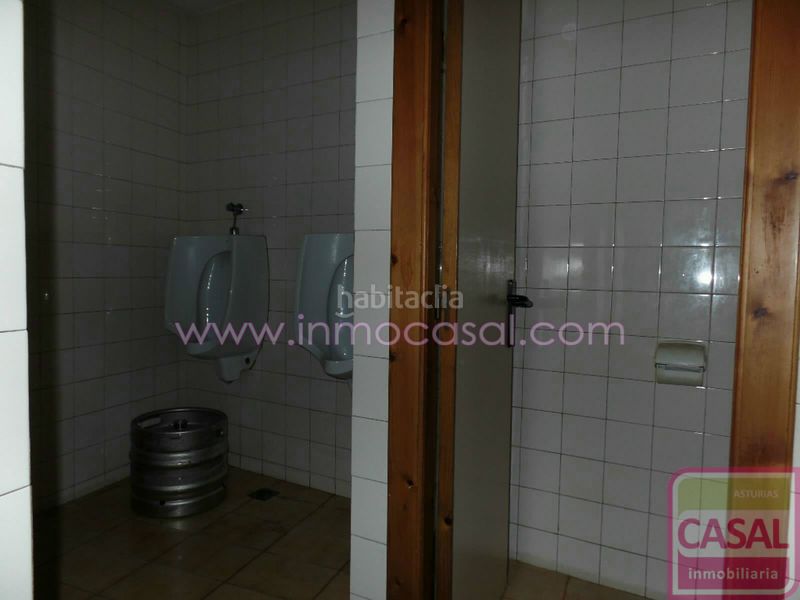 Foto cf3d405a-590a-4ab5-9f7b-dadfa3ffd28e. Edifici a Laviana