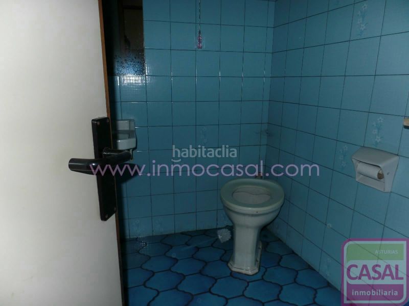 Foto f26edbdd-9876-4a0c-9788-04e002fa56c5. Edifici a Laviana
