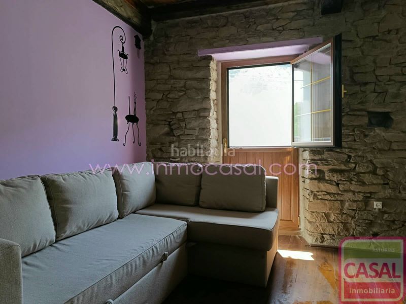 Foto 2d6ae4b5-c00e-43e8-ae87-4b442d566032. Casa amb calefacció a Aller