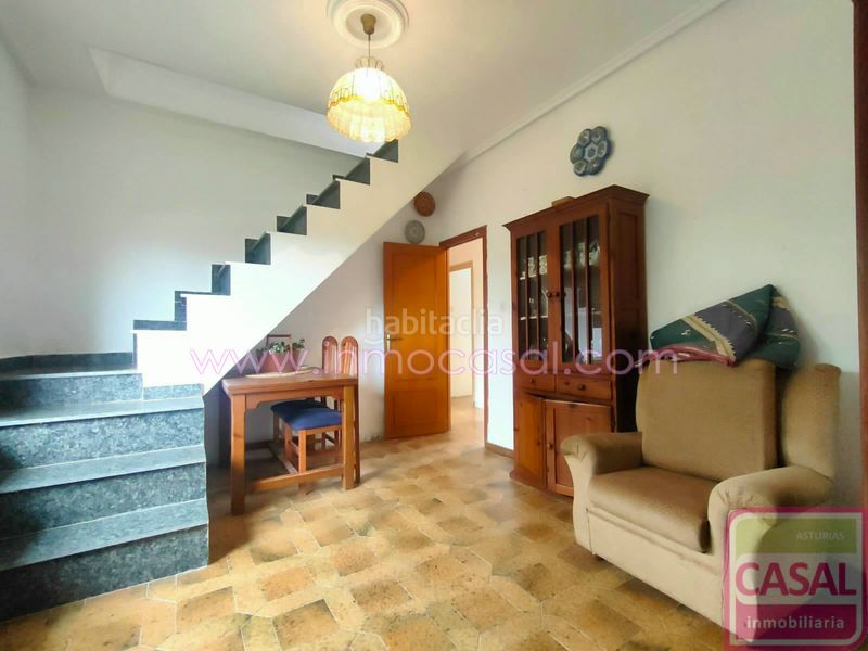 Foto 1e927535-2c3d-4ff8-9d9f-e017f1e0e4df. Casa amb calefacció aparcament a El Carbayedo - El Quirinal Avilés